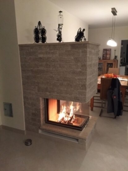 Kamin als Raumteiler